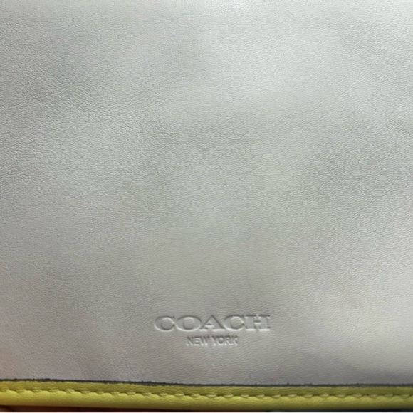 Coach White and Green Clutch - Picture 5 of 9